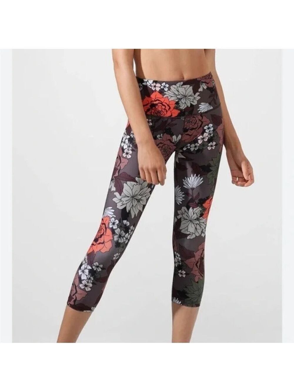 Lorna Jane Hyper Botanica 7/8 Tight
Brown Floral
Size XS